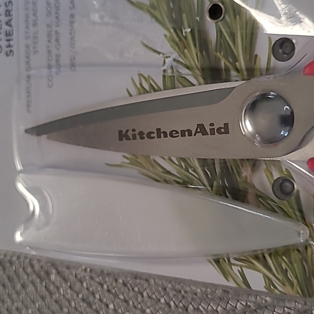 KitchenAid Utility Shears - Picture 2 of 5